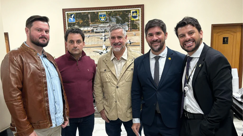 Ministro das Cidades assina contratos e autoriza início de obras de novas moradias no Rio Grande do Sul