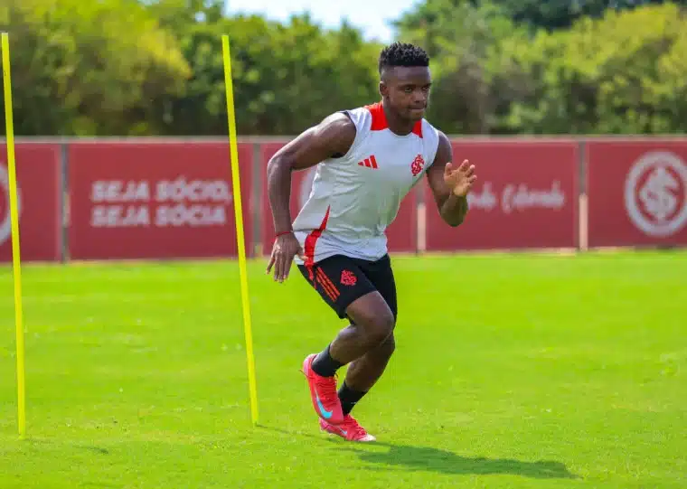 Inter enfrenta Corinthians sem Carbonero; confira a lista de relacionados