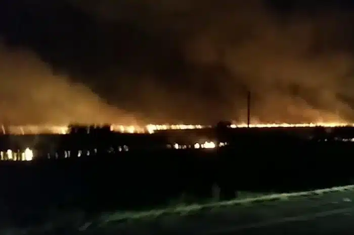 Incêndio na BR-290: Bombeiros combatem chamas em Eldorado do Sul
