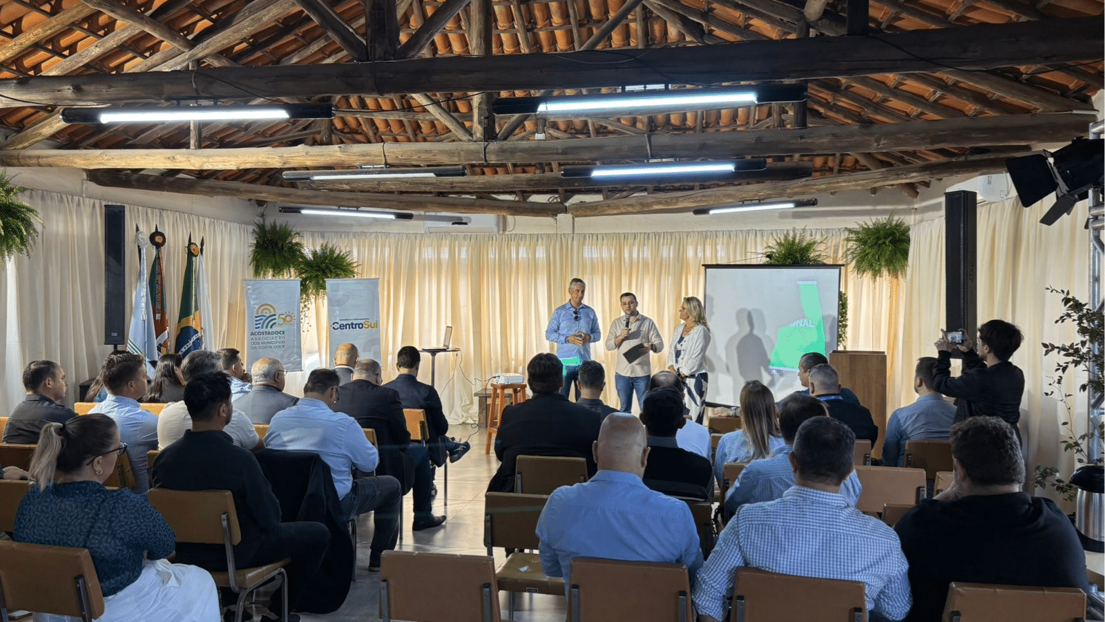 Prefeitos da Acostadoce e Centro-Sul discutem fortalecimento da agroindústria e infraestrutura na ExpoCamaquã 2025