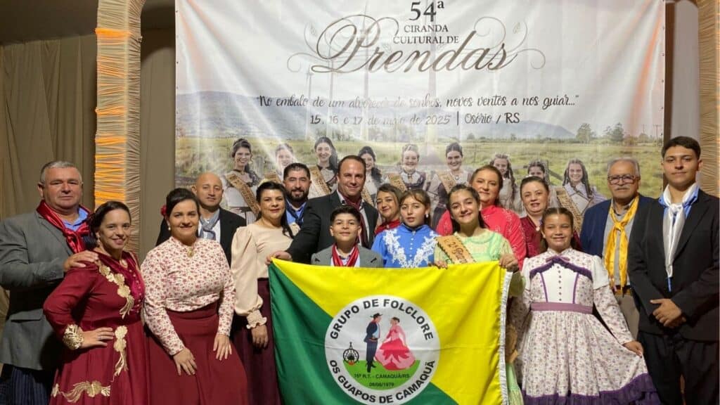 Camaquense brilha na 54ª Ciranda Cultural de prendas
