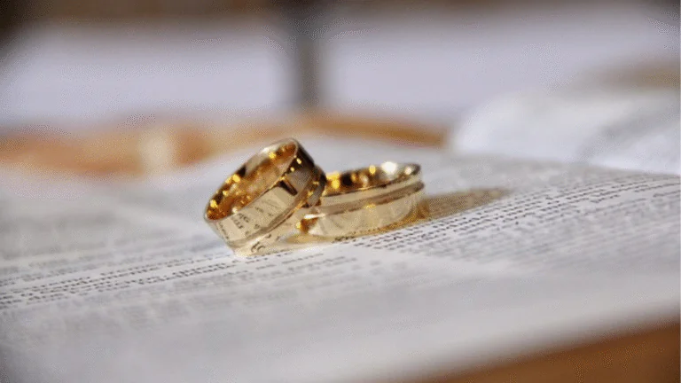 Hoje na história: 14 de maio - Legalização do casamento homoafetivo no Brasil