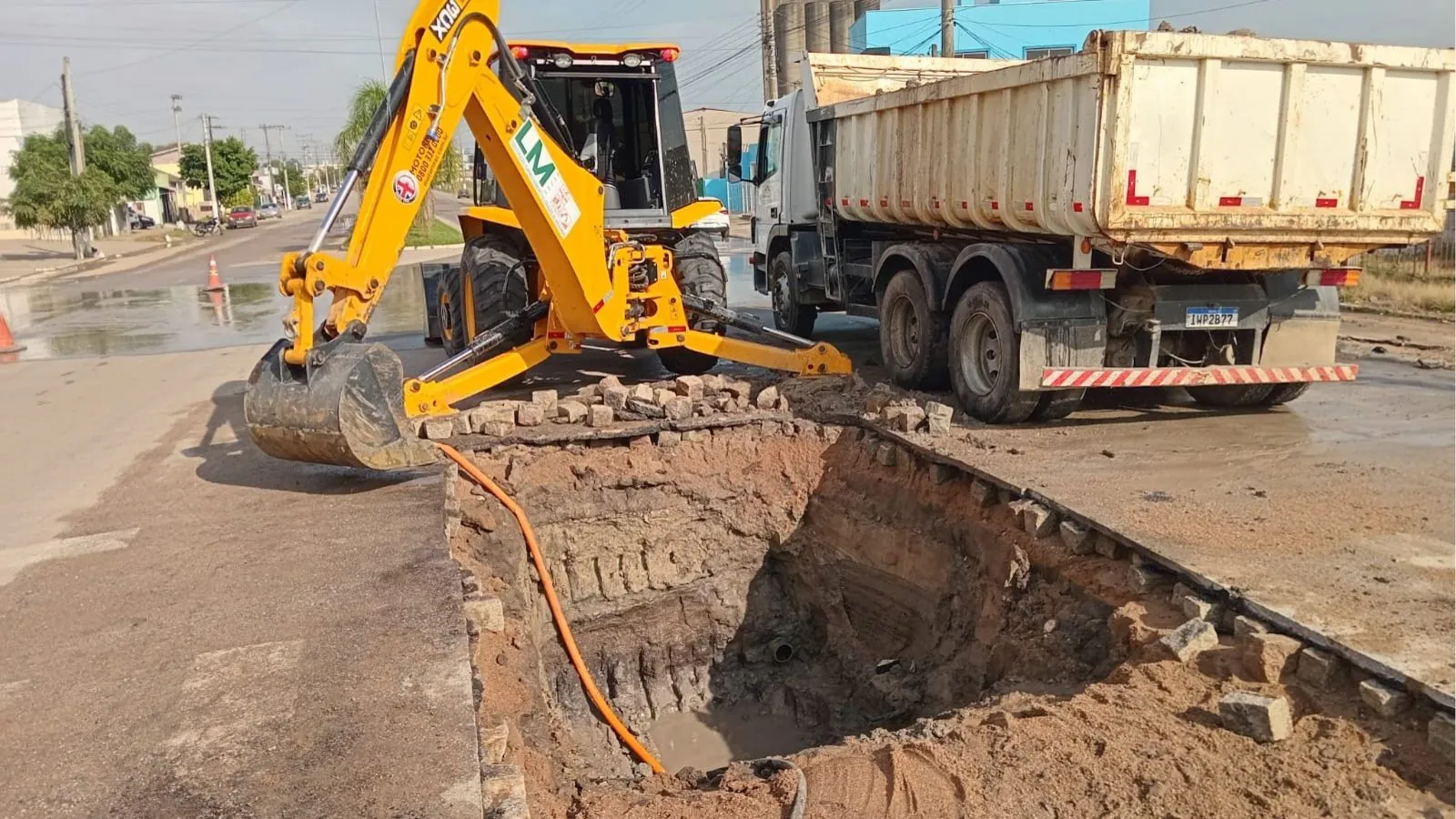 Rompimento de rede deixa bairros de Camaquã sem água