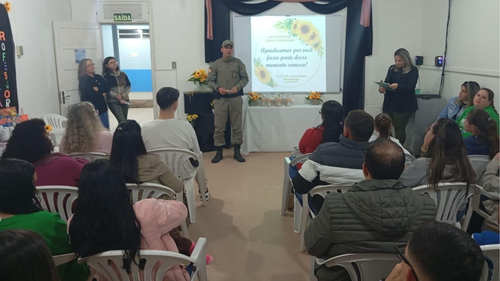 Arambaré: Brigada Militar apresenta carreira policial a estudantes