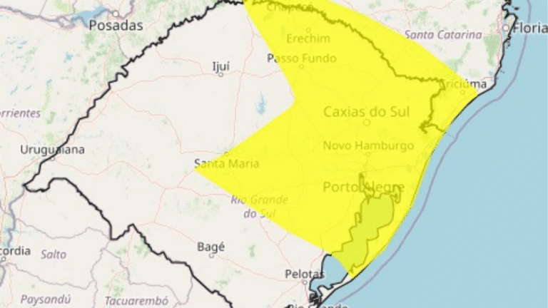 Defesa Civil emite alerta para chuvas intensas nesta terça-feira (20)