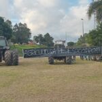Agricultores realizam protesto em Tapes por renegociação de dívidas com o governo federal