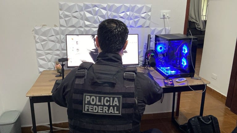 Polícia Federal realiza operação de combate a crimes sexuais contra crianças no RS