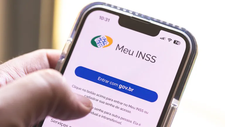 Não caia em golpes! Canal oficial para reembolso de desconto indevido é o Meu INSS