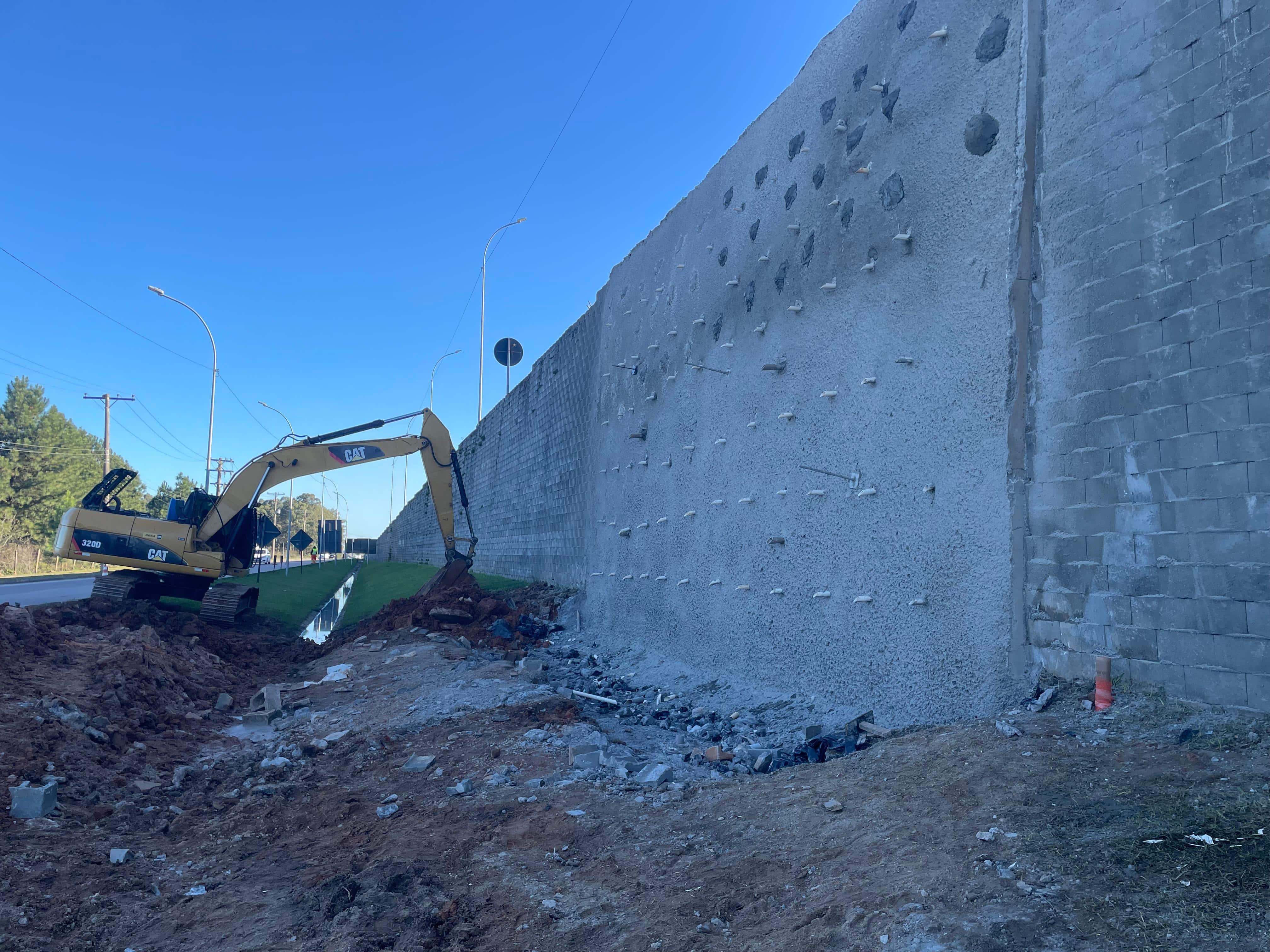 Ecovias Sul libera o tráfego em meia pista em viaduto da BR-116
