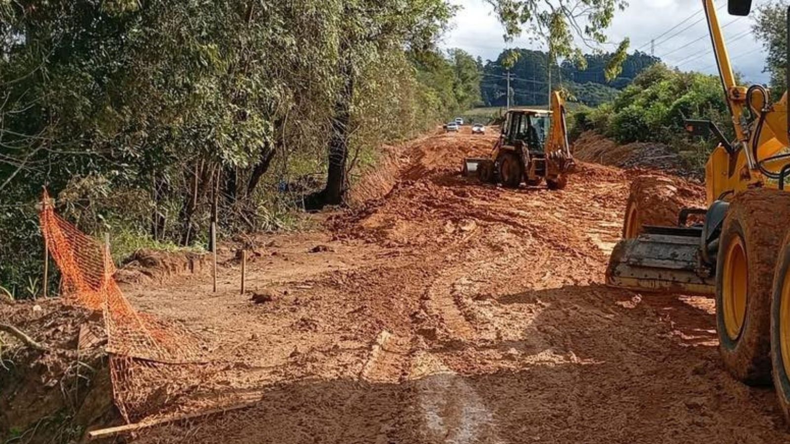 Chuvas causam transtornos na estrada da Vila Aurora, em Camaquã