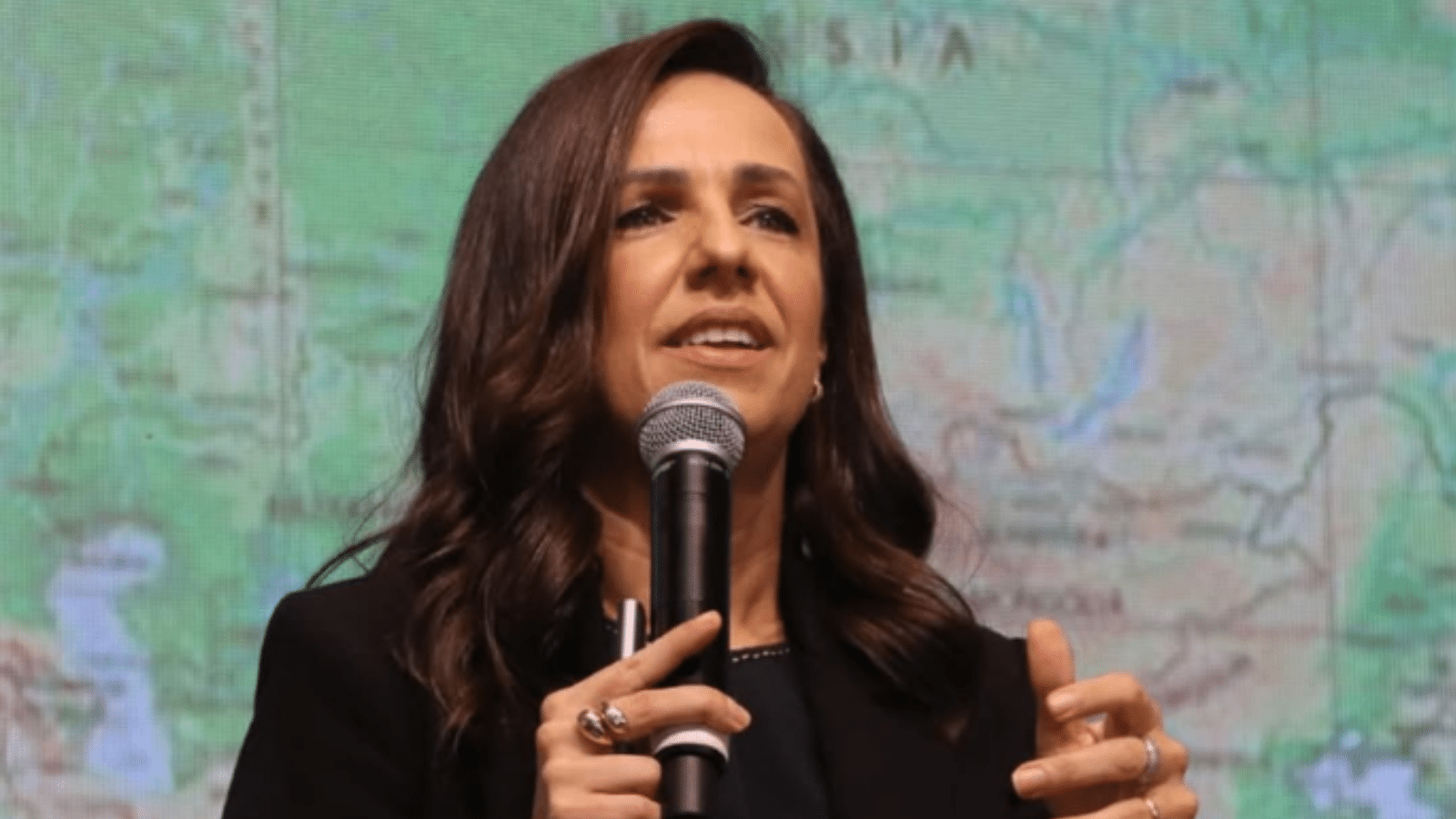 Patrícia Palermo aborda o futuro dos negócios em palestra do SindiMulher