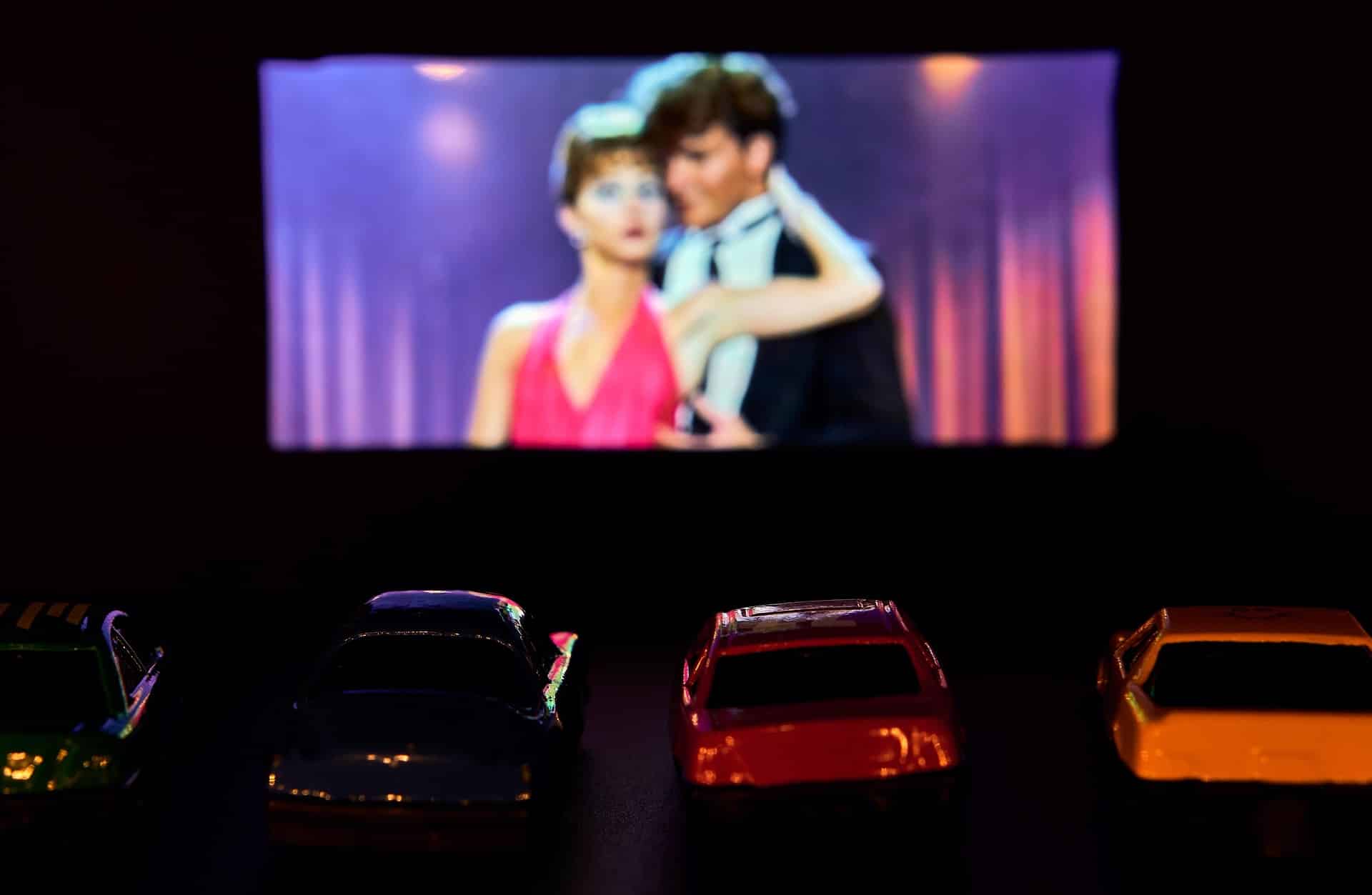 Hoje na história – 06 de junho – Primeiro cinema drive-in é inaugurado