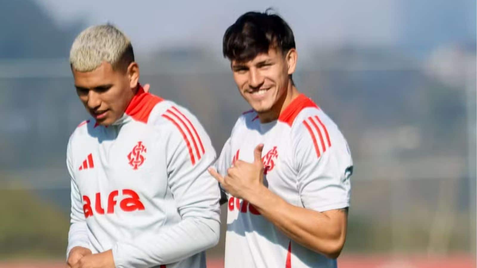 Bernabei retorna aos treinos do Inter antes do jogo contra o Vitória