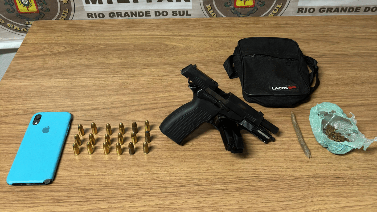 Brigada Militar prende jovem por posse ilegal de arma de fogo em munições em Camaquã