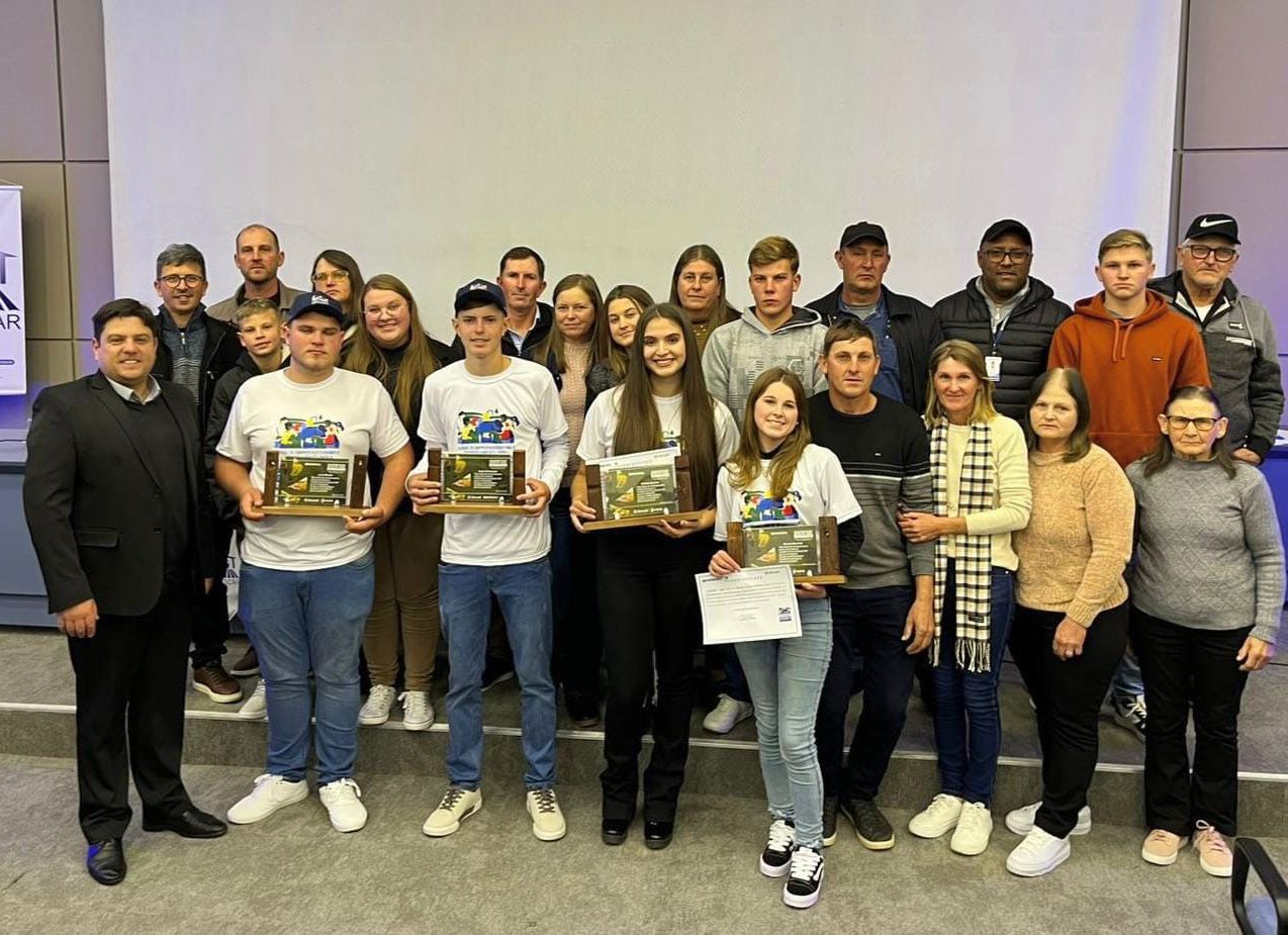 Jovens de Camaquã se formam em curso de empreendedorismo rural