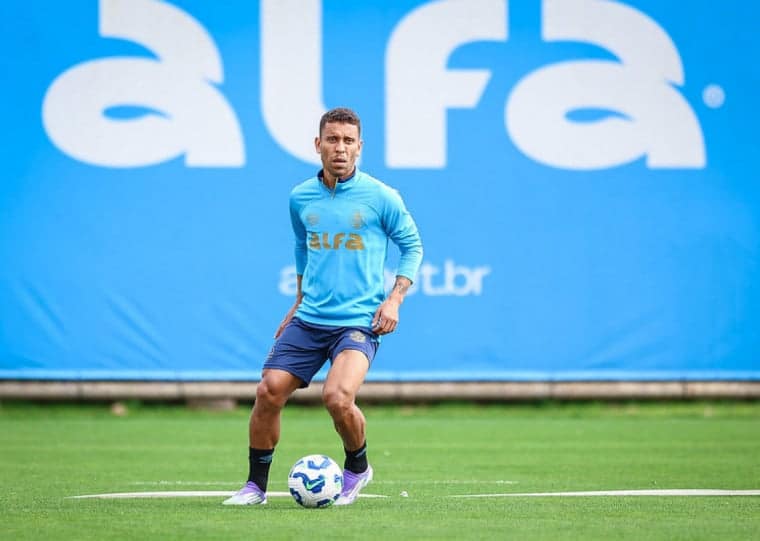 Marcos Rocha treina no Grêmio e mira parceria com Felipão