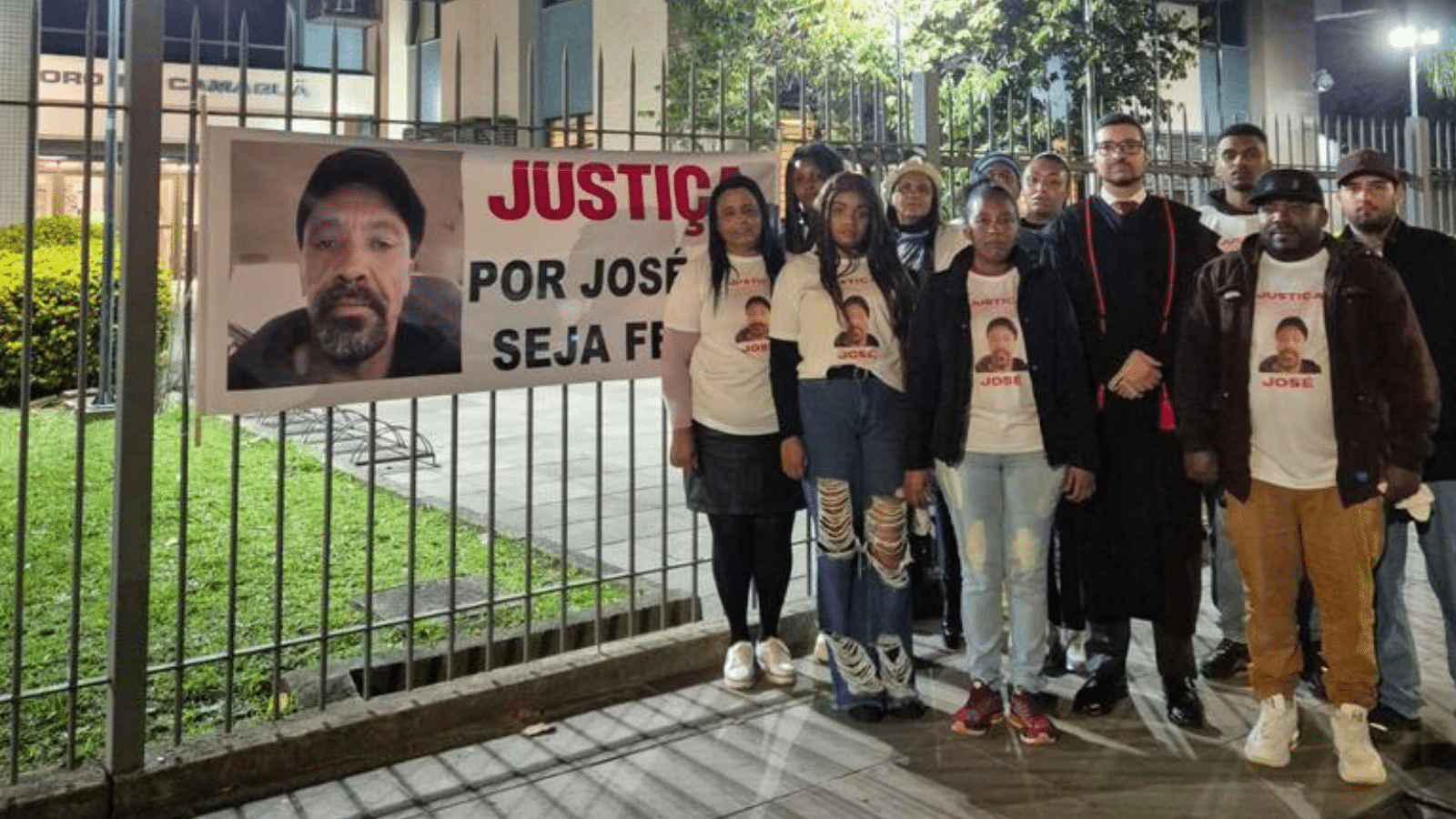 Familiares das vítimas acompanharam a sessão e participaram de reunião de acolhimento promovida pelo MPRS. Foto: Divulgação/MPRS.