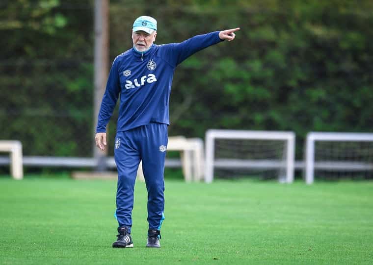 Mano Menezes prepara surpresas no Grêmio para o Gre-Nal