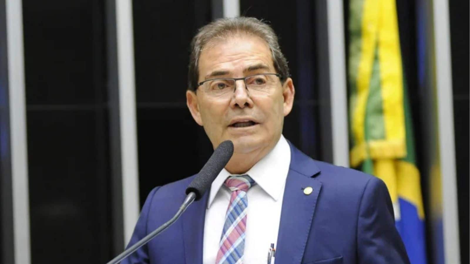 Relator do PL da anistia admite possível libertação de presos do 8 de janeiro e redução de pena para Bolsonaro. Foto: Billy Boss / Câmara dos Deputados.