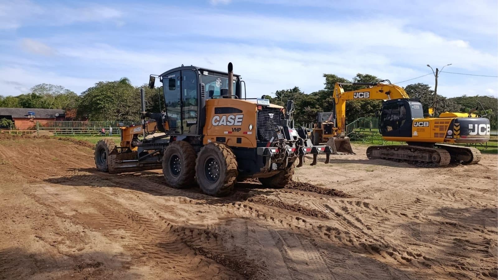 Nova quadra de futebol de areia começa a ser construída na Prainha. Foto: Divulgação/SMI.