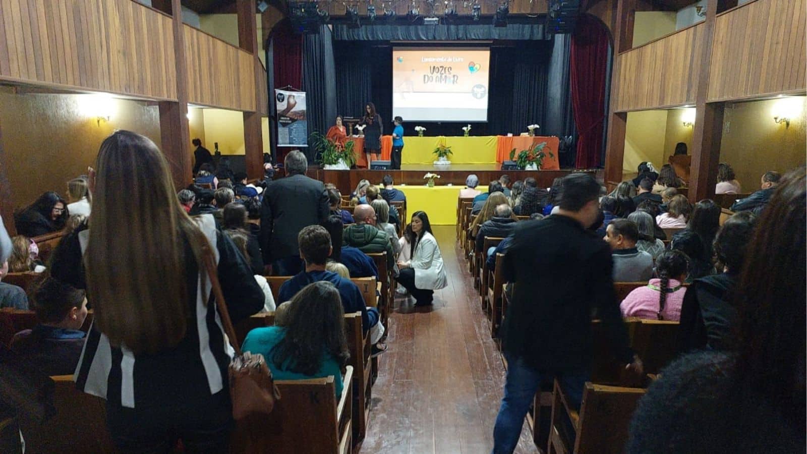 Livro Vozes do Amor é lançado em Camaquã com foco na inclusão. Foto: Divulgação.