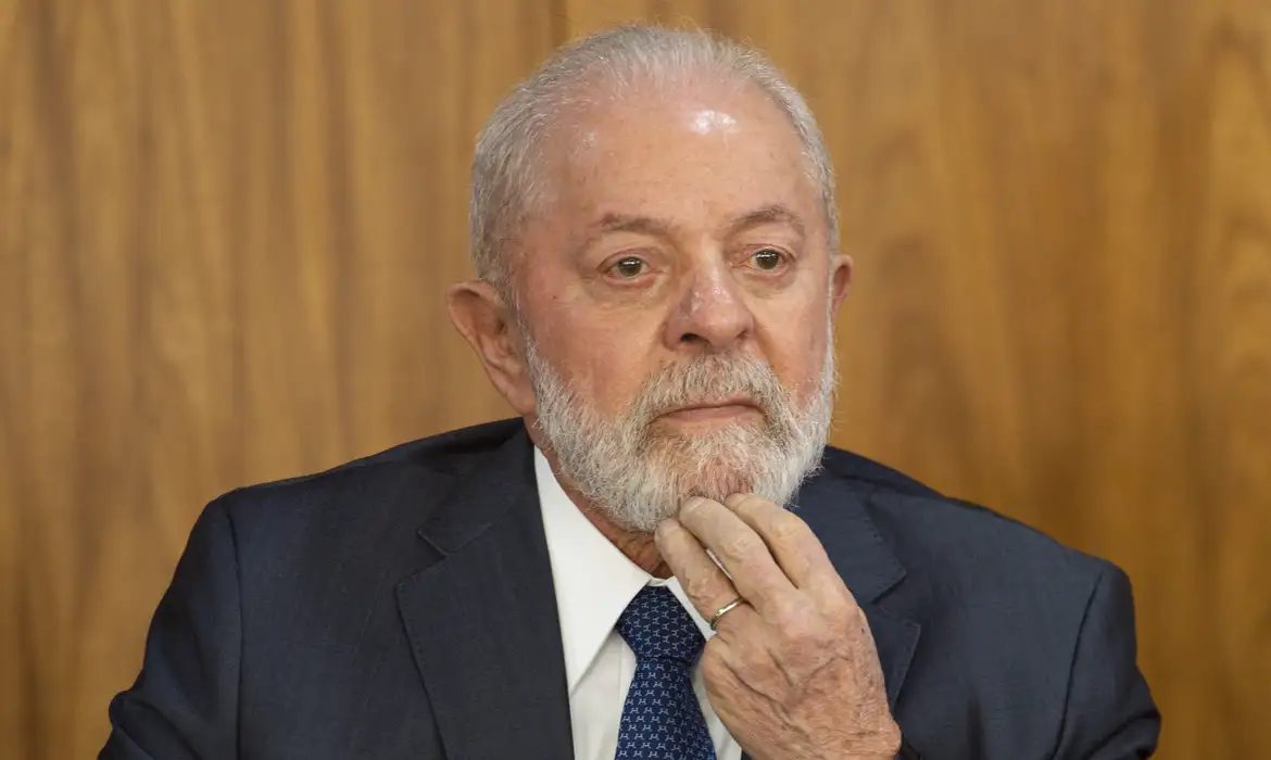 Desaprovação do governo Lula é de 51%, aponta pesquisa