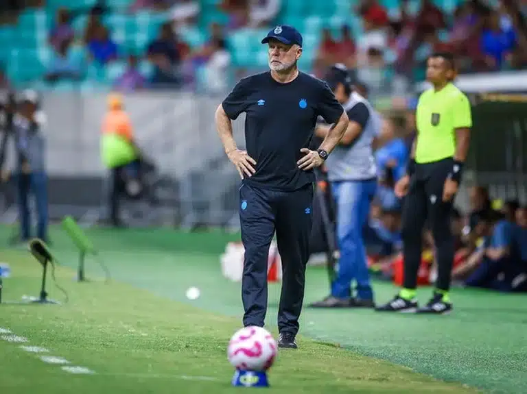 Técnico do Grêmio revela motivos para derrota ao Bahia