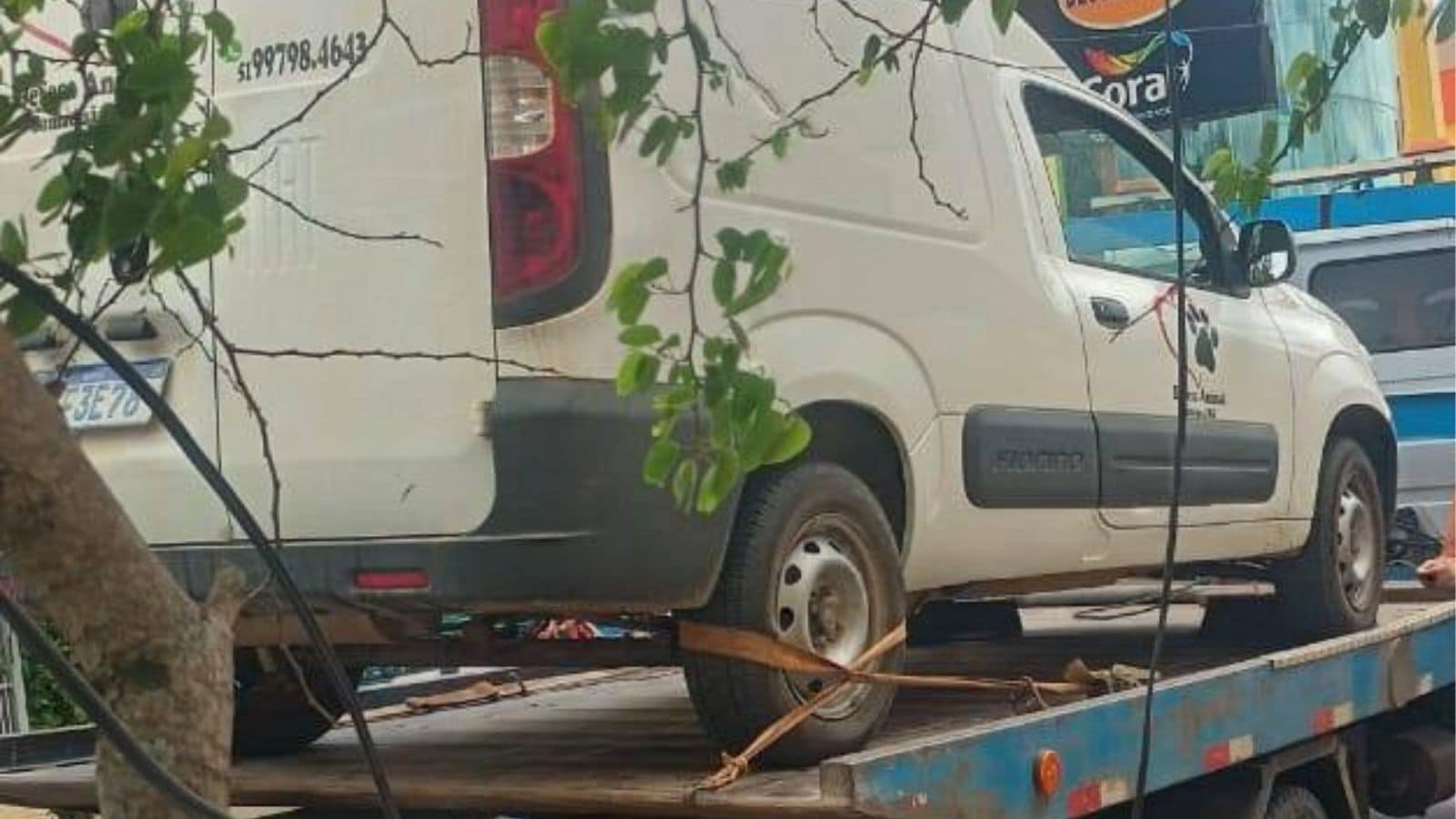 Carro da Arca é apreendido e entidade fica temporariamente sem transporte. Foto: Divulgação.