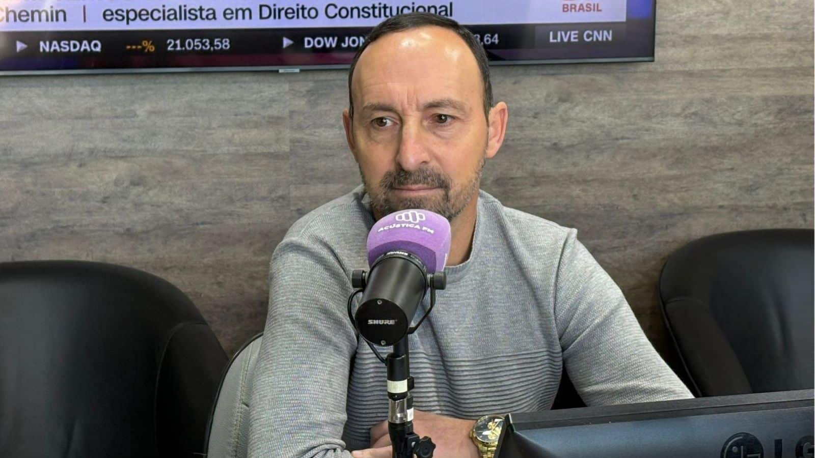 Proposta de Vinícios Araújo (MDB) prevê incentivo à adoção, castração gratuita e punições para maus-tratos e comércio irregular. Foto: Arquivo.