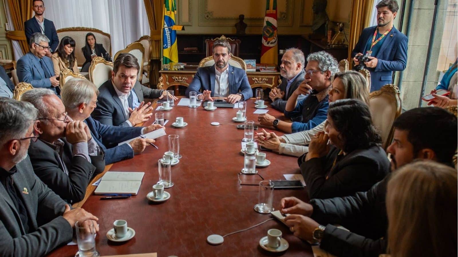Governador anuncia R$ 38 milhões ao setor do arroz para enfrentar crise. Foto: Divulgação.