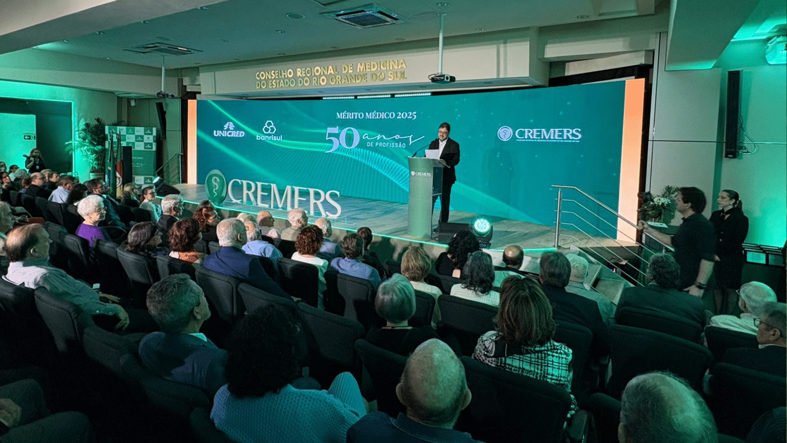 Cremers celebra 50 anos de formatura de médicos gaúchos