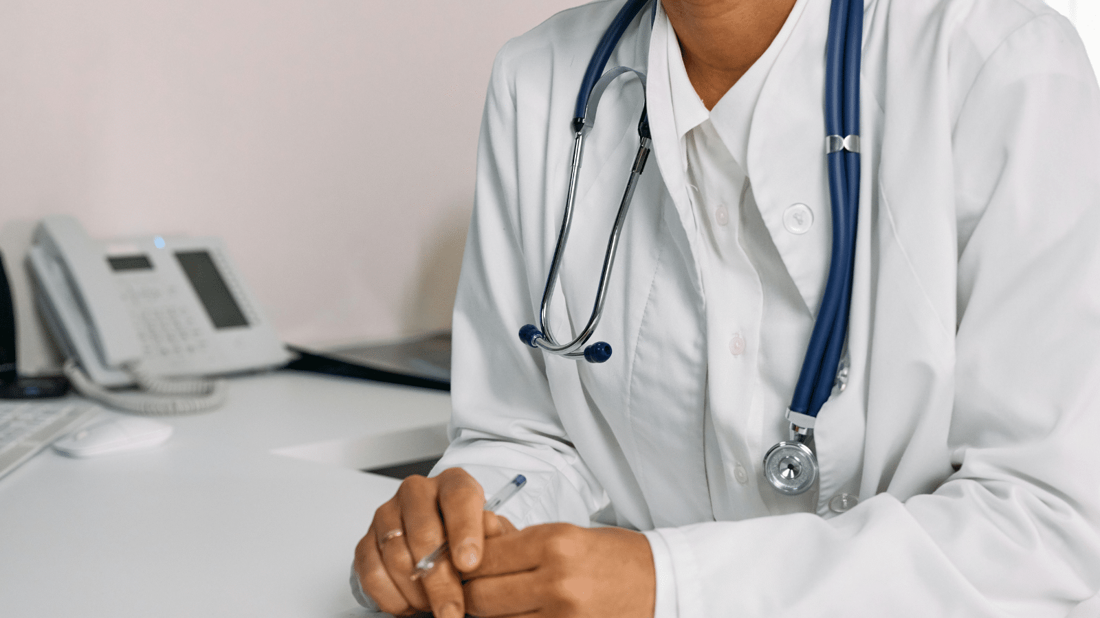 CREMERS alerta para perigos do exercício ilegal da medicina no RS