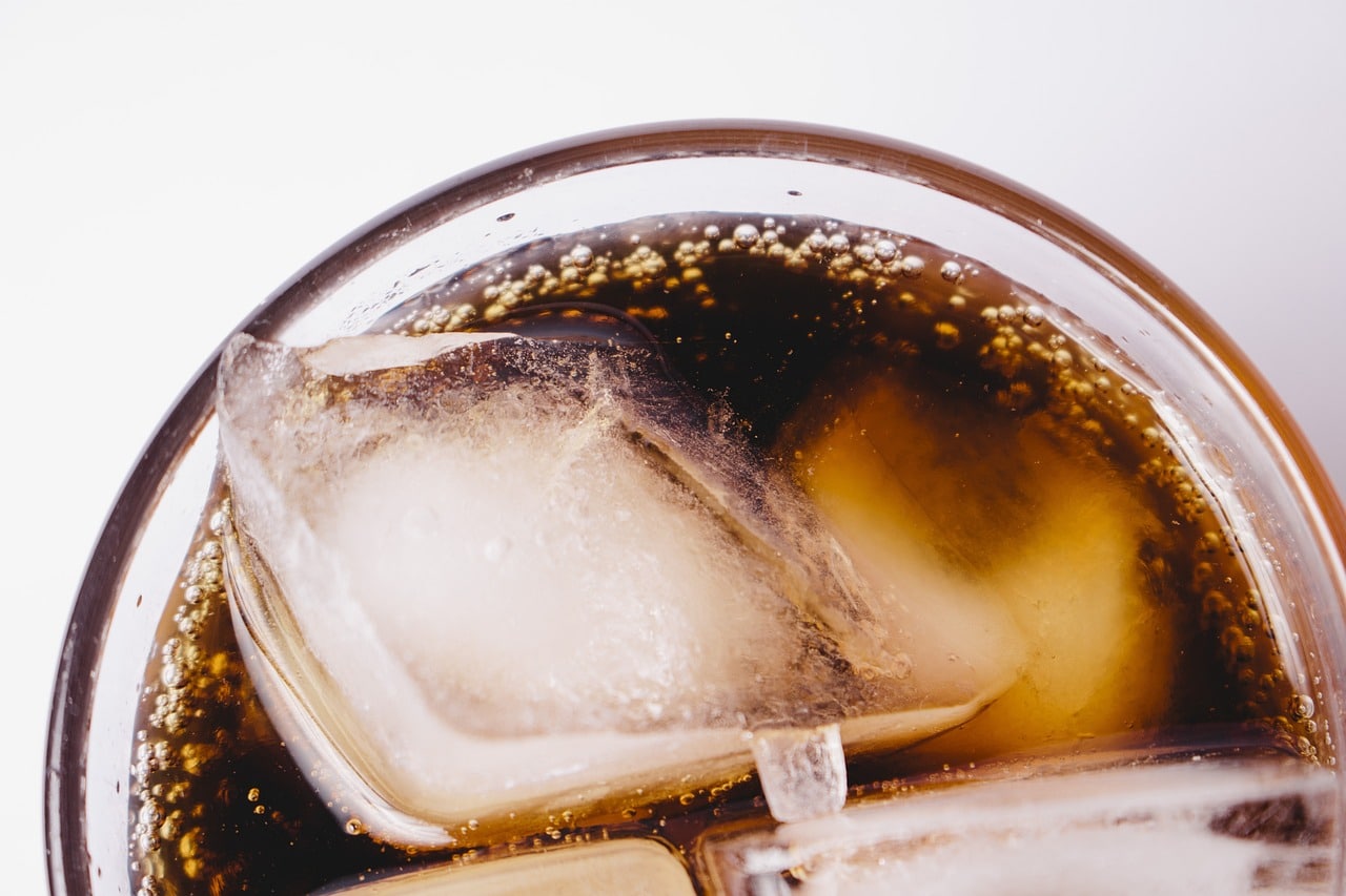 Funcionários passam mal após tomar refrigerante em confraternização em SC