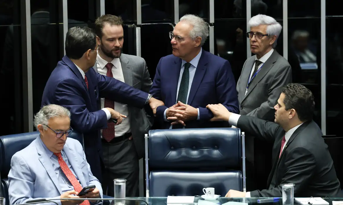 Imposto de Renda: Senado aprova isenção até R$ 5 mil