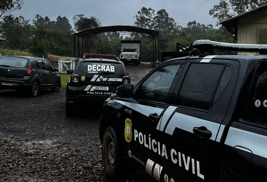 Três homens são indiciados por furto abigeato após ação da Decrab Camaquã