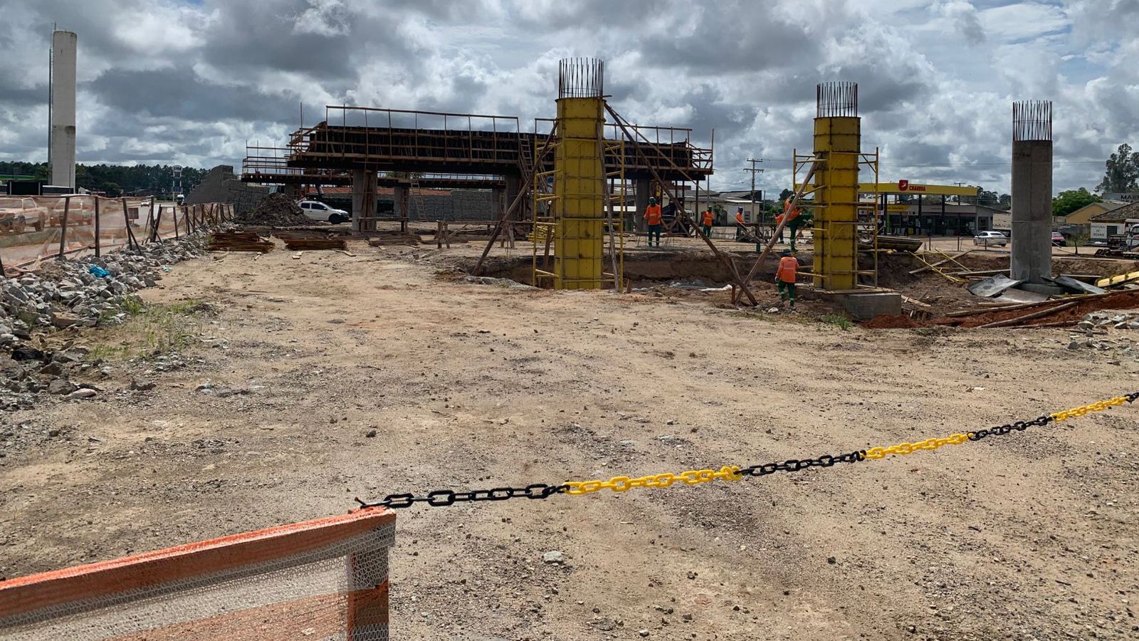 Obras do viaduto da BR-116 em Camaquã aceleram no trevo norte