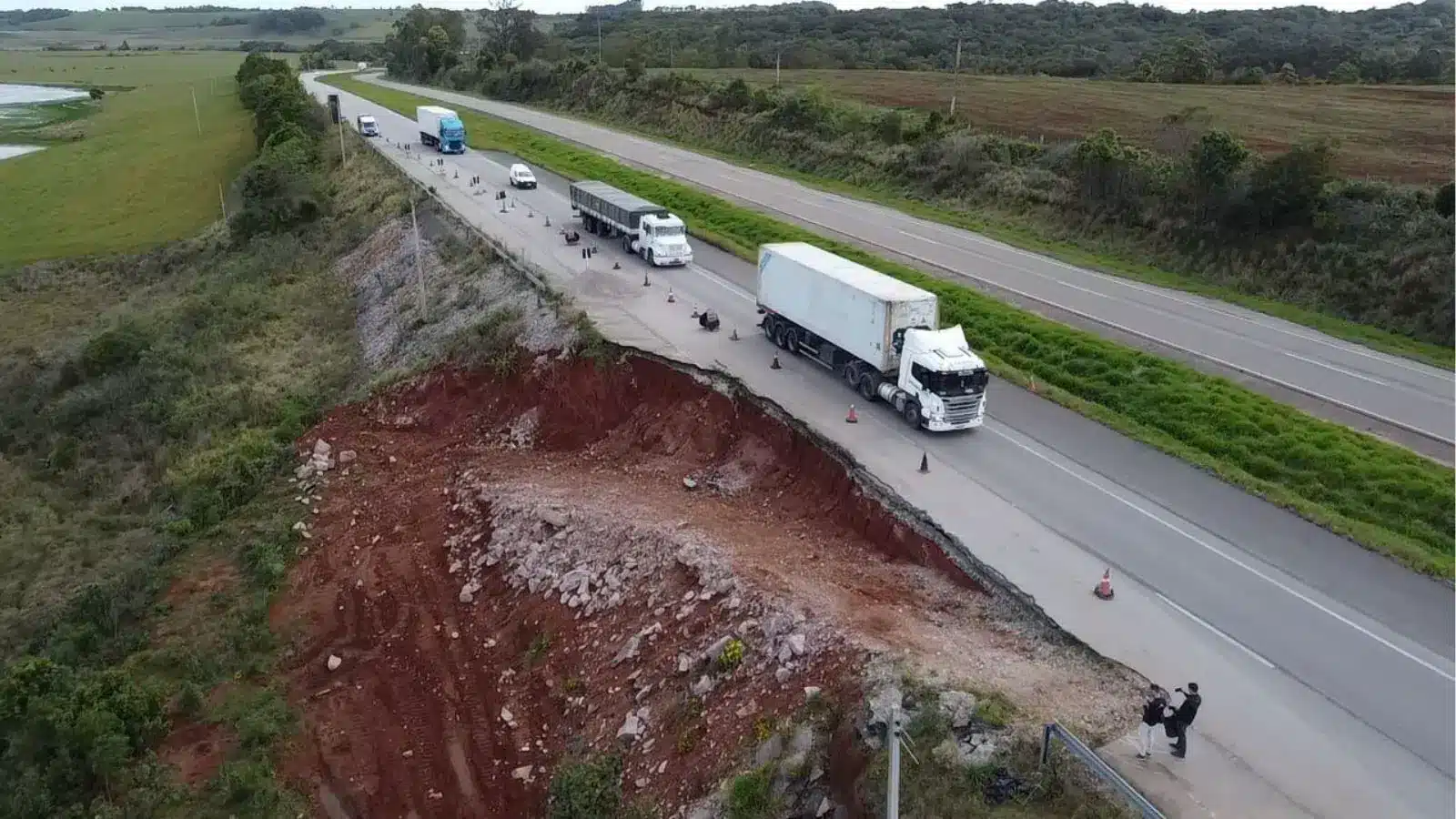 Leilões de pedágios na BR-116 estão marcados para agosto e dezembro de 2026. Foto: Arquivo/Rádio Acústica FM.