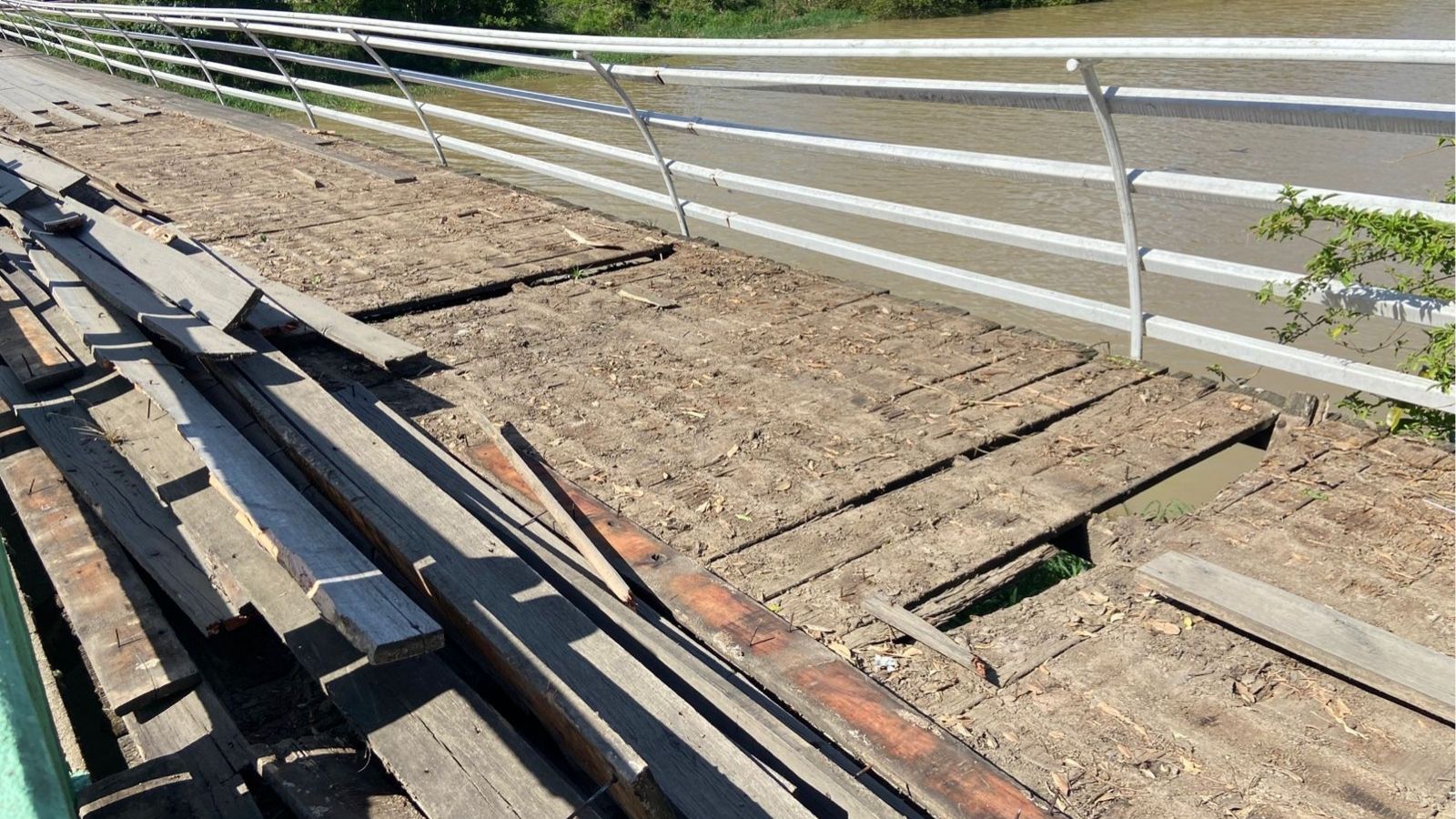 Reforma em passarela e pórtico sobre o Arroio Duro altera trânsito em Camaquã. Foto: Divulgação/Infraestrutura.