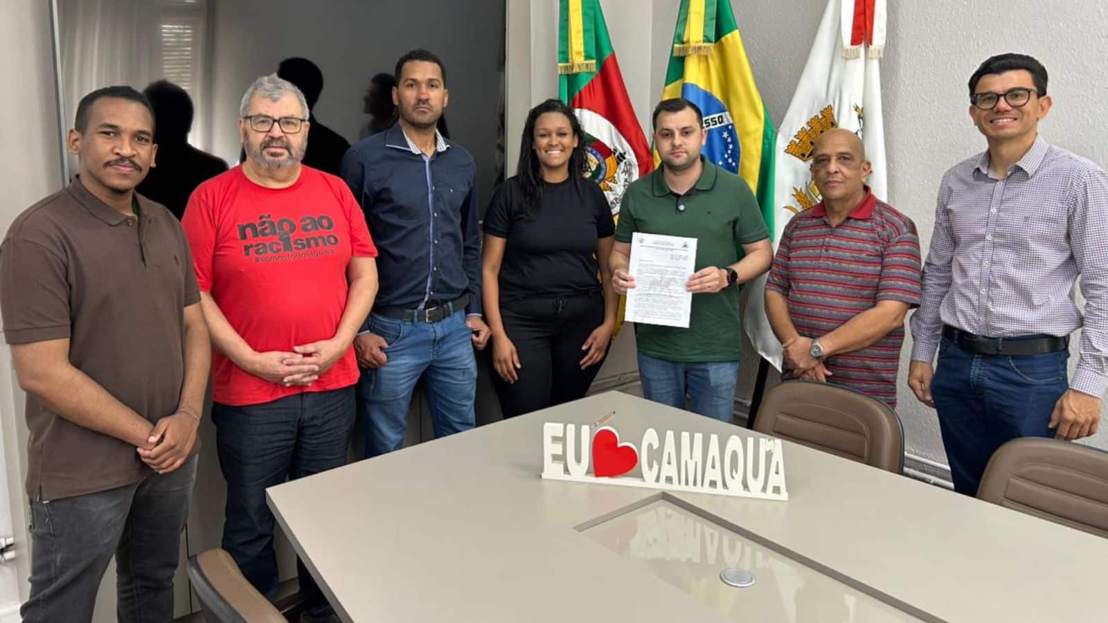 Prefeito envia à Câmara projeto que cria Conselho Municipal de Promoção da Igualdade Racial em Camaquã. Foto: Divulgação.