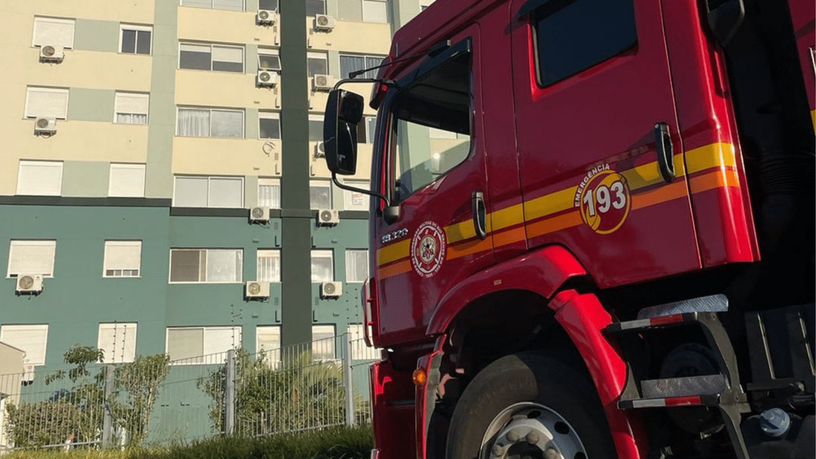 Morre advogado ferido em explosão de apartamento em Pelotas. Foto: Corpo de Bombeiros/Divulgação.