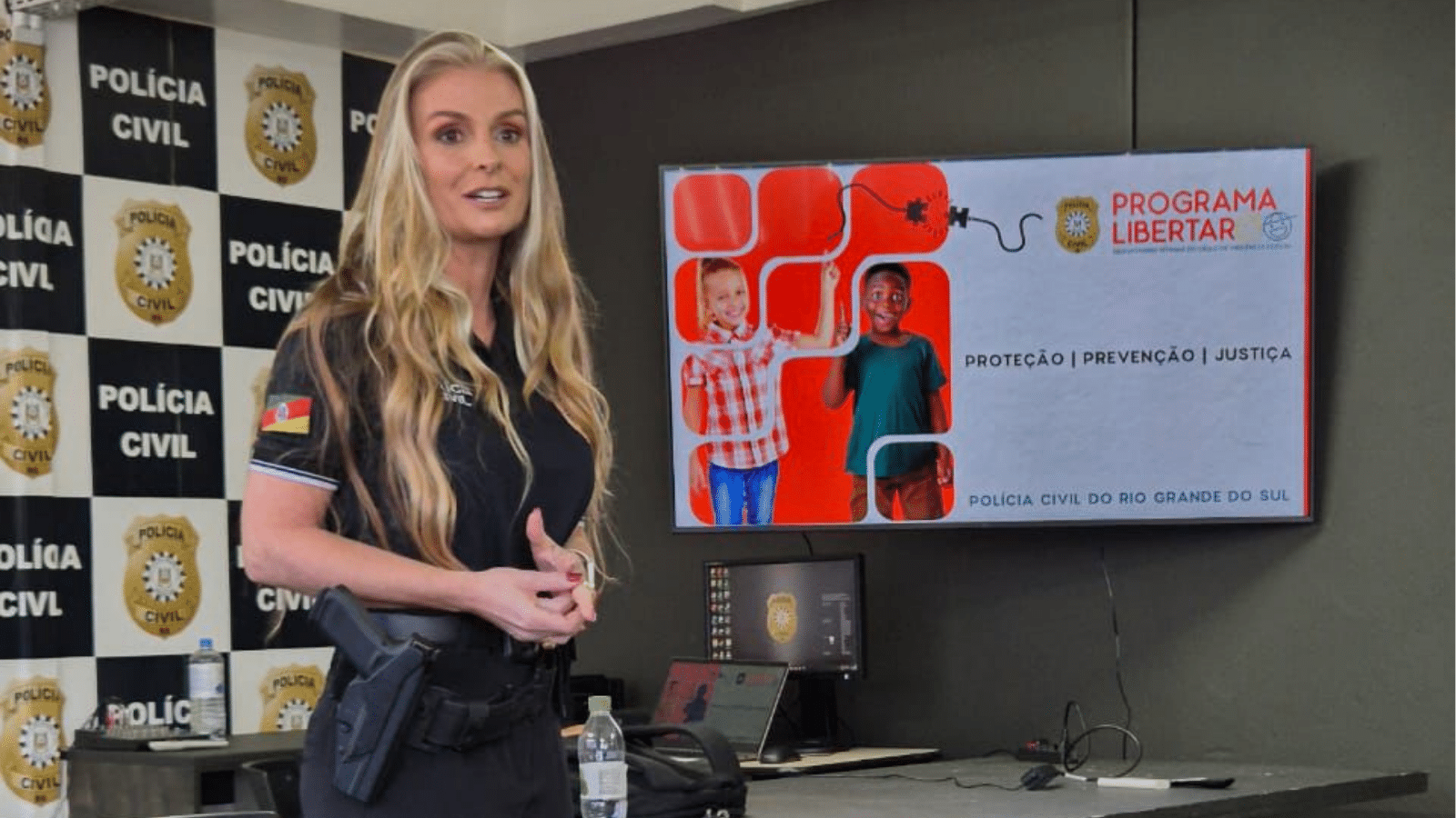 Bianca Benemann deixa Delegacia de Camaquã para atuar exclusivamente na coordenação estadual do Programa Libertar. Foto: Divulgação/Arquivo Pessoal.