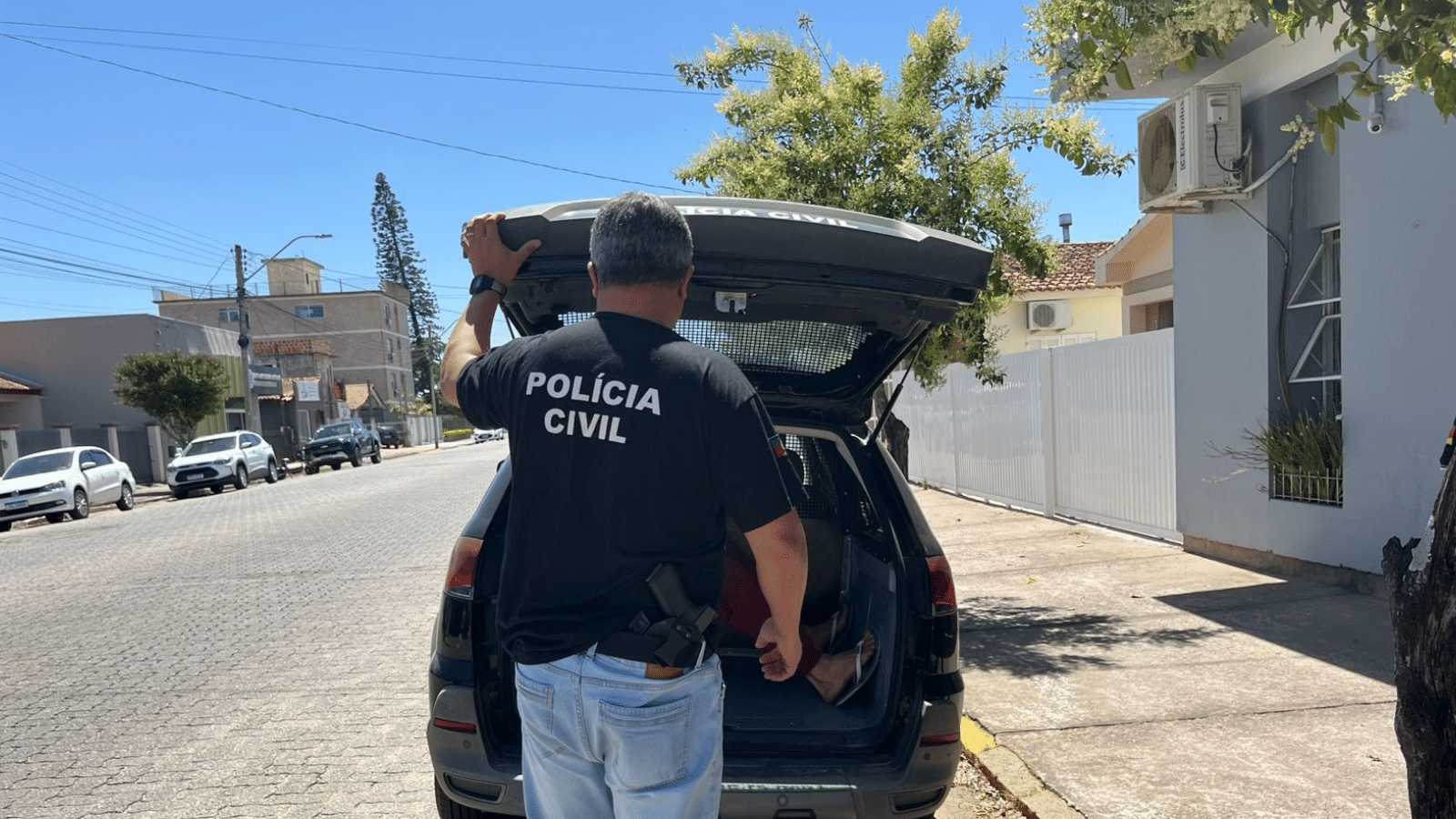 Polícia prende homem por agressão à filha de 8 anos em São Lourenço do Sul