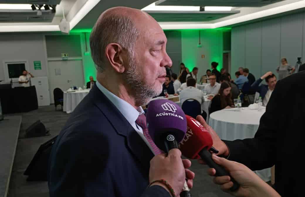 Advogado Maurenio Stortti, responsável pelo desenho financeiro e jurídico da parceria com o Banco Asiático. Foto: Pablo Bierhals/Rádio Acústica FM.