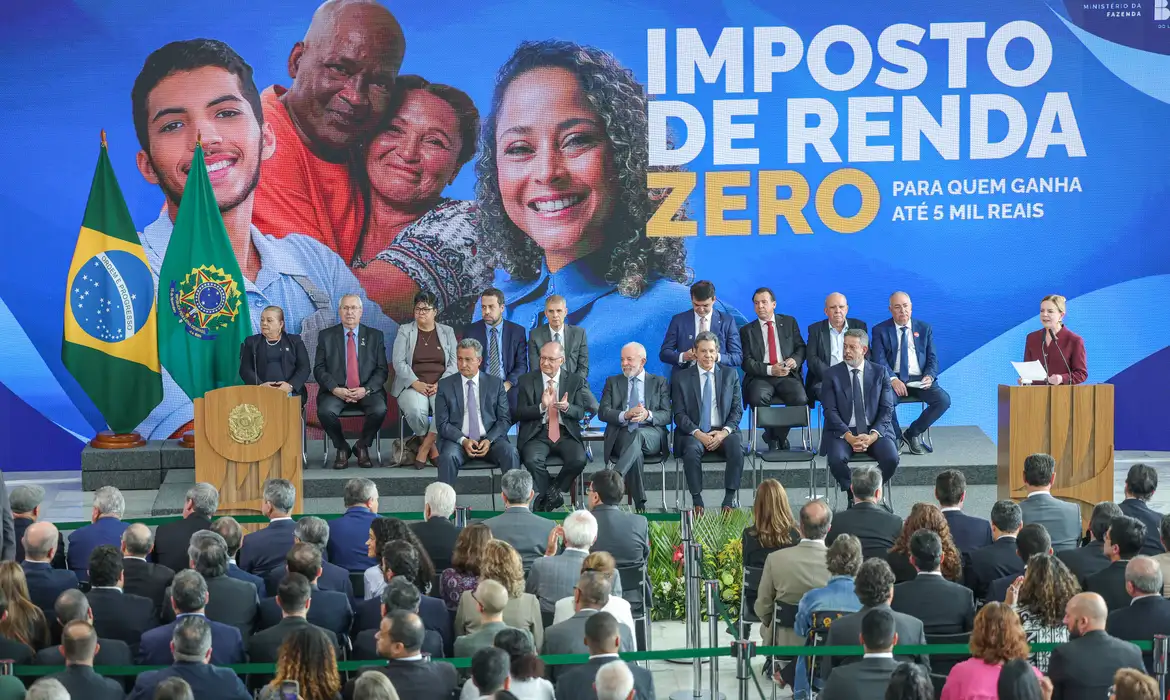 Isenção do IR para renda de até R$ 5 mil é sancionada. Foto: Fabio Rodrigues-Pozzebom/ Agência Brasil.