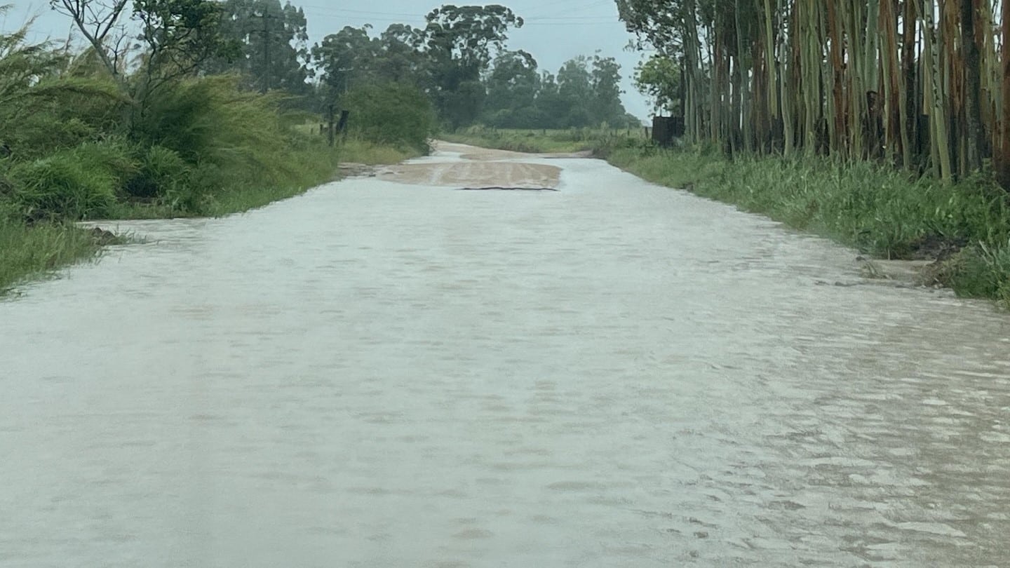 Chuva forte deixa ao menos 06 estradas de Arambaré sem acesso