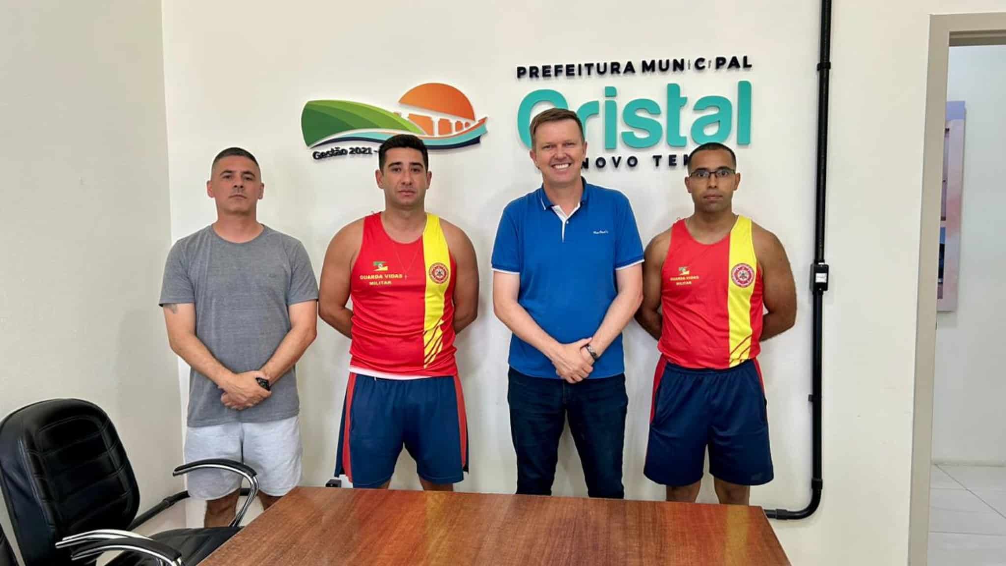 Cristal recebe reforço de guarda-vidas para a temporada de verão