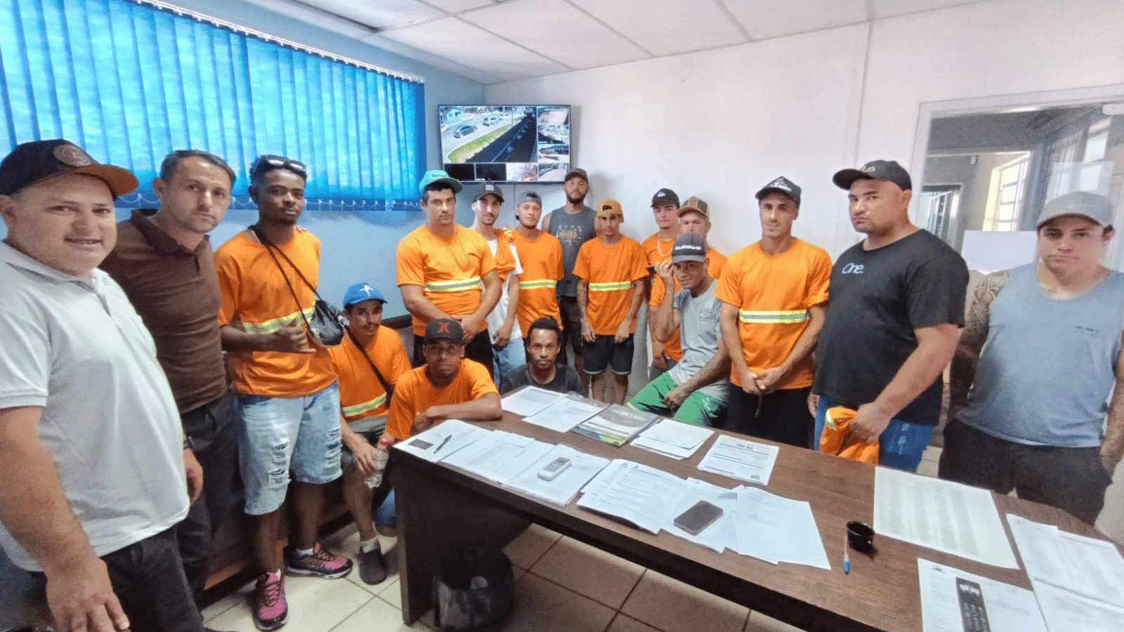 Prefeitura rescinde contrato com empresa terceirizada para coleta de lixo em Camaquã