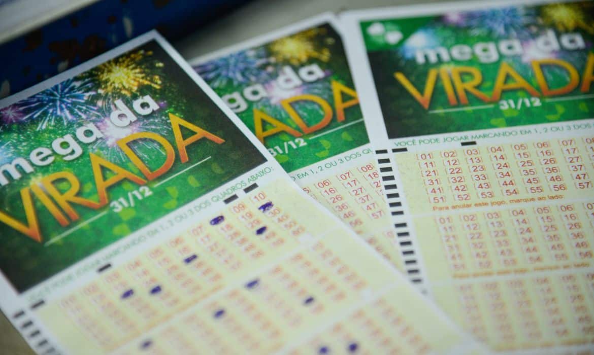 R$ 1 Bilhão! Veja como apostar na Mega da Virada e mudar de vida hoje