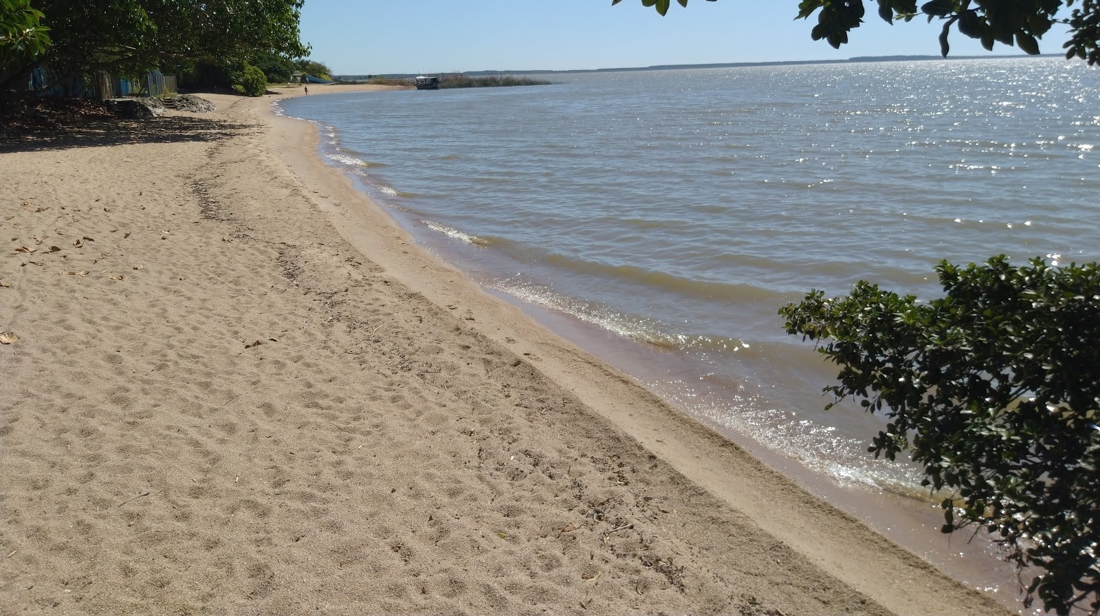 Alerta! Praia da região segue imprópria para banho