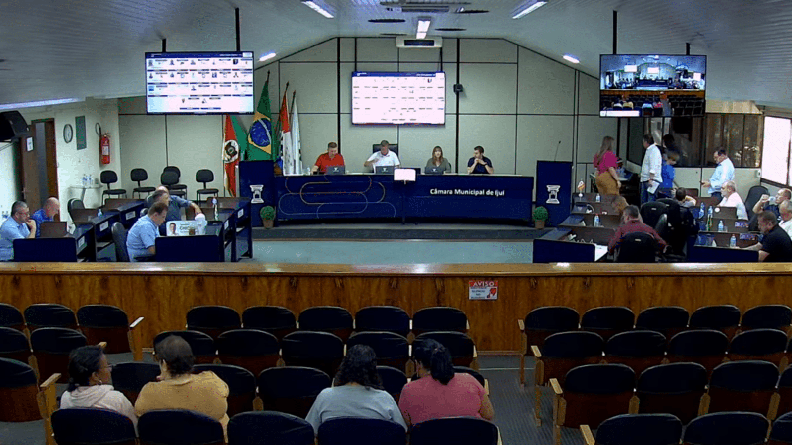 Prefeito de município gaúcho recebe salário maior que o do governador. Foto: Reprodução/Câmara de Ijuí.